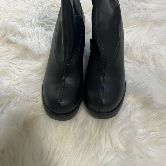 Black Women's Platform Boots - Picture 7 of 10